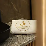 Belvedere & 4* Wlora