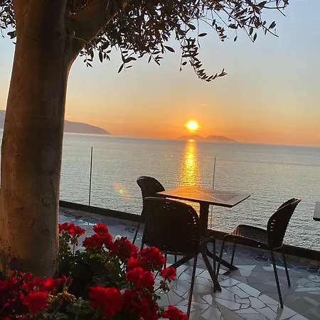 Belvedere & Hotel Vlorë