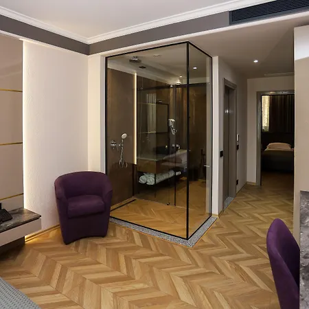Belvedere Hotel