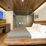 Belvedere & 4* Vlorë