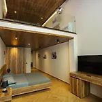 Belvedere & 4* Vlorë