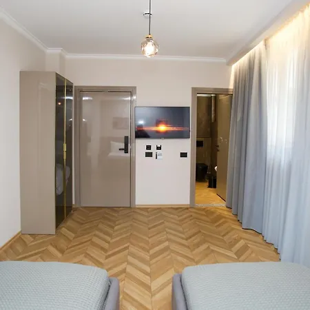 Belvedere & Szálloda Vlora